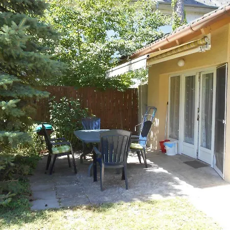House And Apts. In Balaton 26303 Appartamento