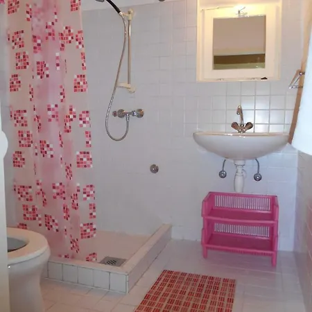 House And Apts. In Balaton 26303 Appartamento *
